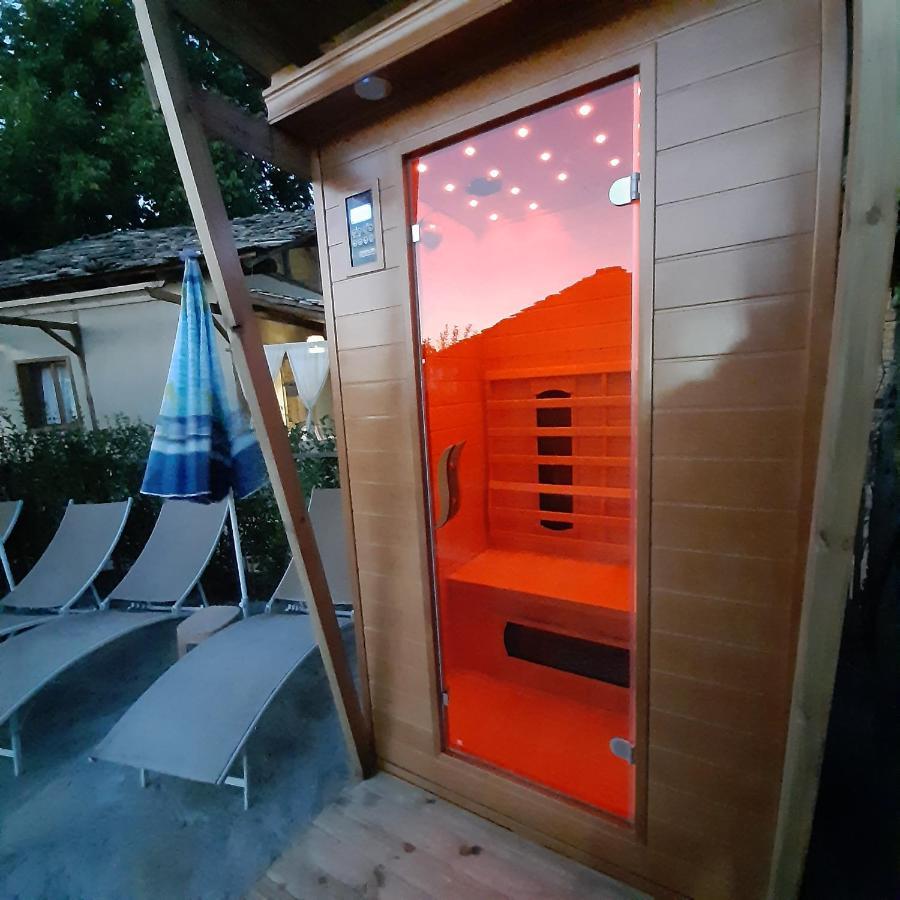 Семеен Хотел Скендерова Къща Leshten Exterior photo