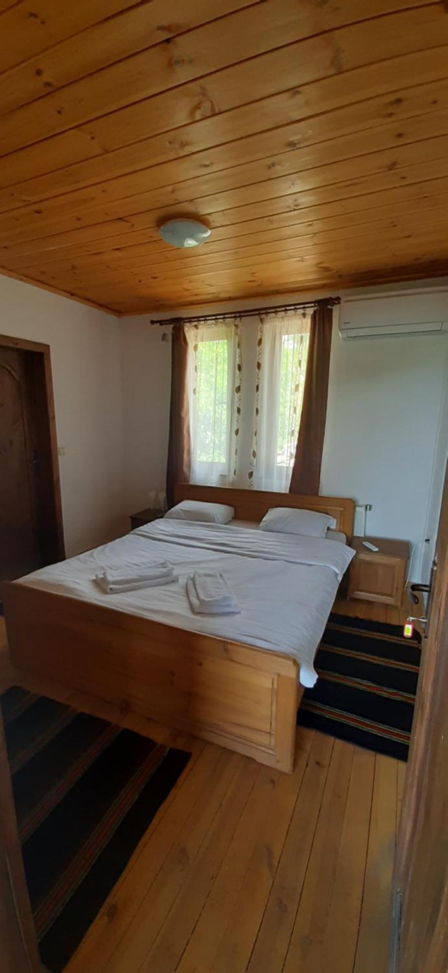 Семеен Хотел Скендерова Къща Leshten Room photo
