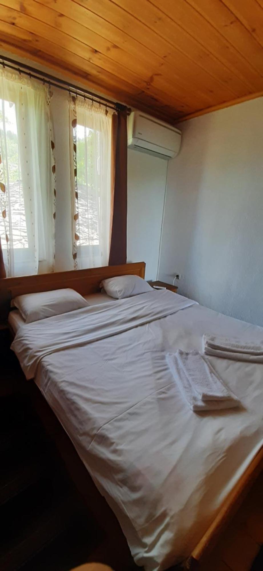 Семеен Хотел Скендерова Къща Leshten Room photo