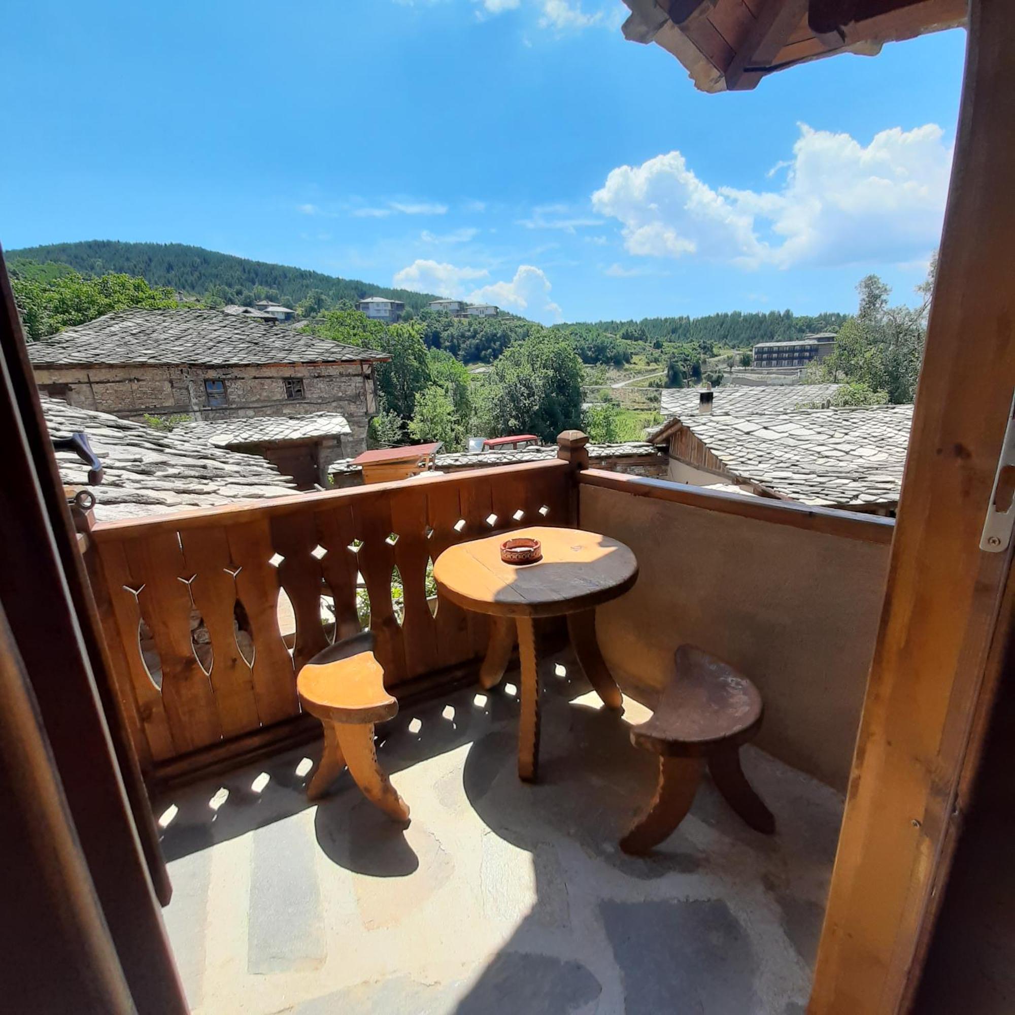 Семеен Хотел Скендерова Къща Leshten Room photo
