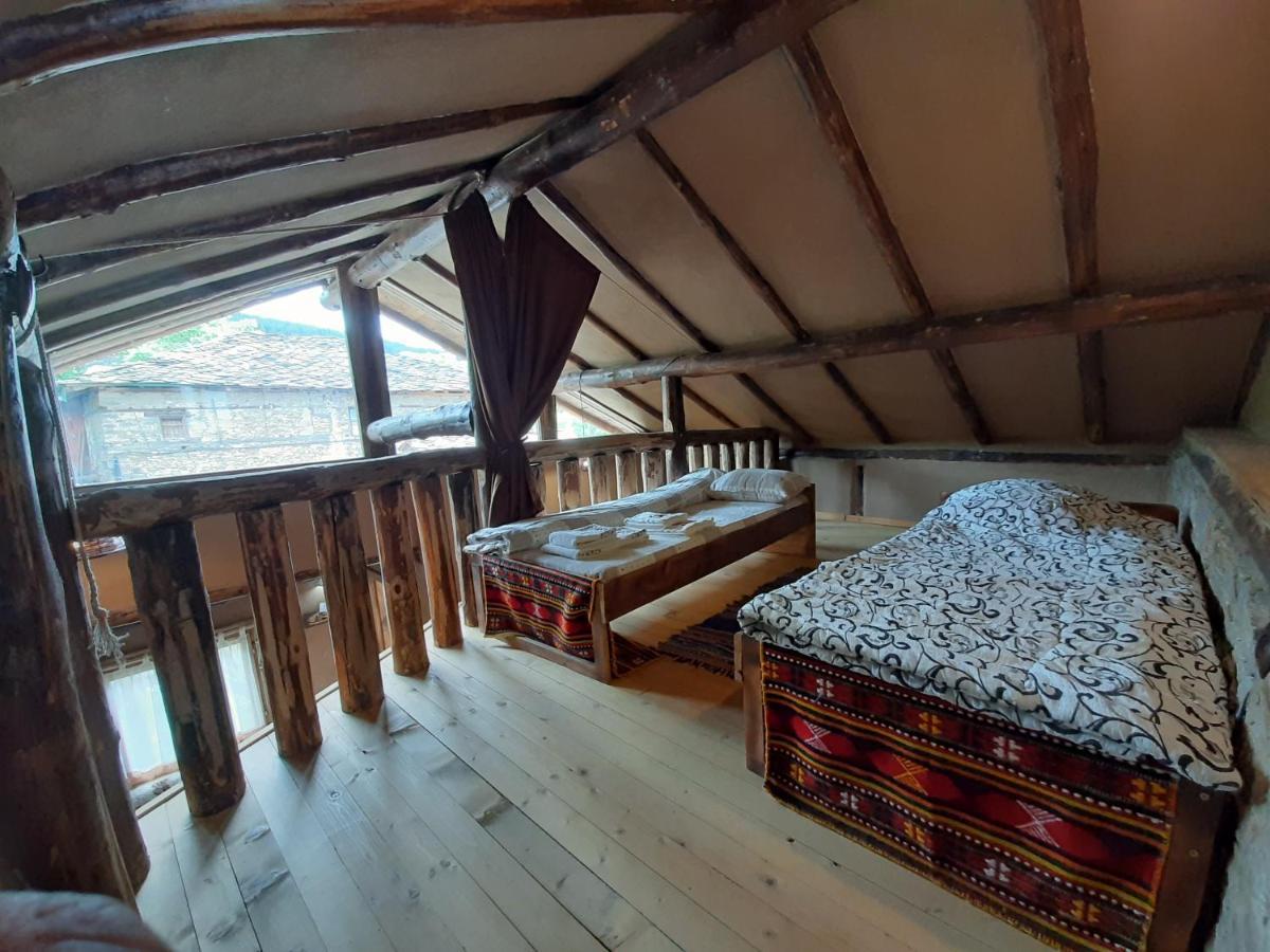 Семеен Хотел Скендерова Къща Leshten Room photo